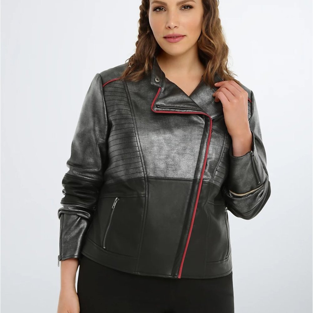 Her Universe Phasma Jacket Star Wars Torrid